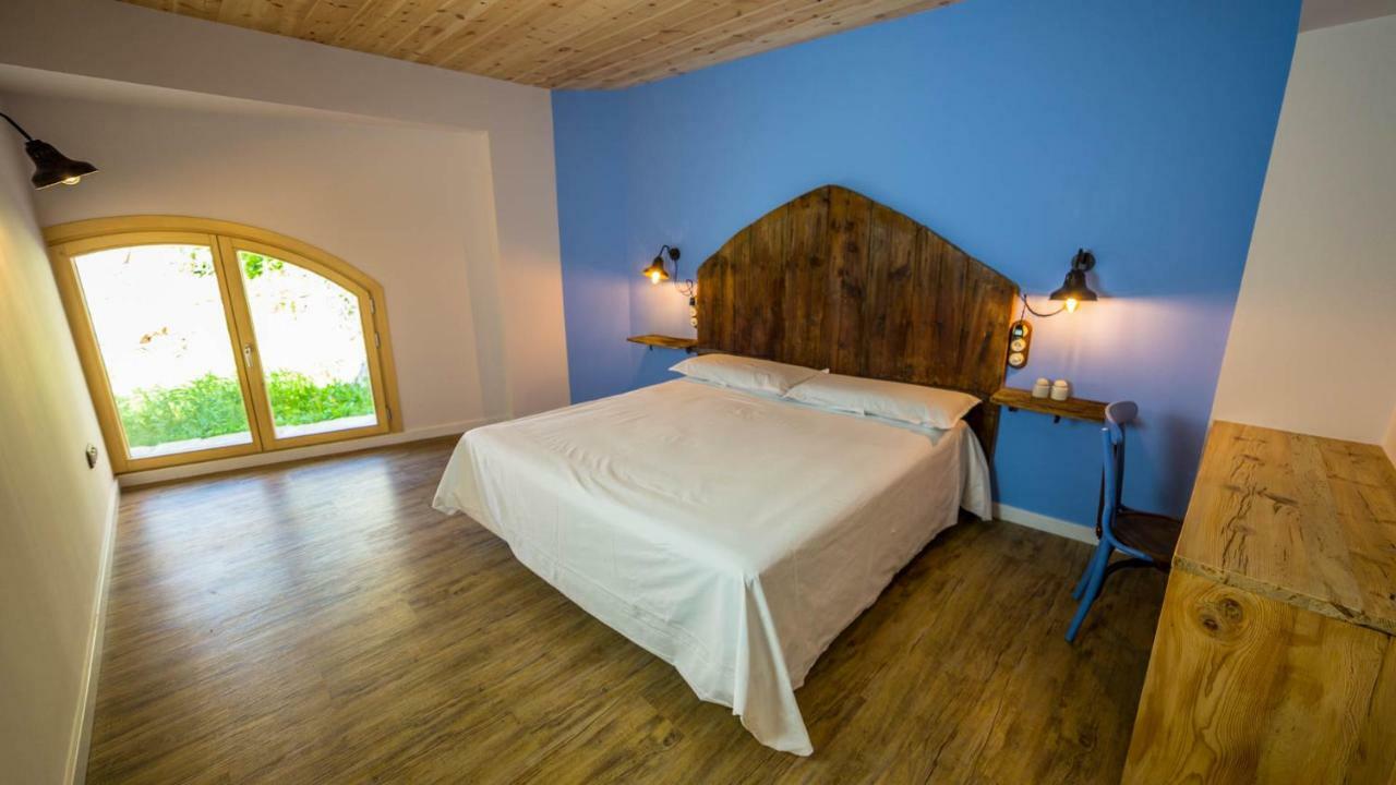 Casa Rural Cal Rossa De Taus Spa ภายนอก รูปภาพ
