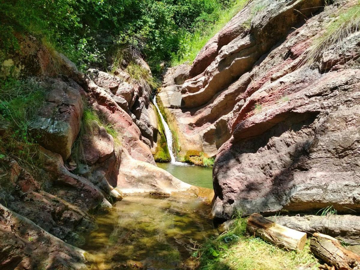 Casa Rural Cal Rossa De Taus Spa ภายนอก รูปภาพ